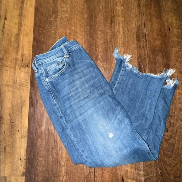 We the FreeStraight Leg Crop Fray 29 - Picture 2 of 5